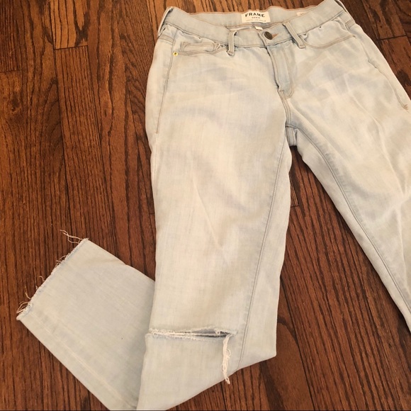 FRAME lightwash skinny distressed jeans raw edge - Picture 2 of 7